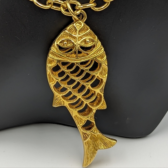 Statement Gold Tone Mid-Century Modern Fish Pendant 2.5" on a Long Chain 32' - Picture 3 of 10